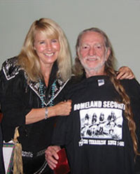 Suzy Chaffee and Willie Nelson